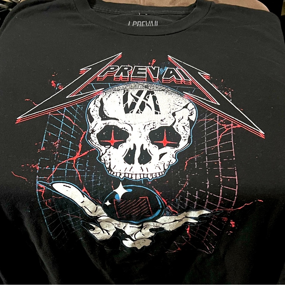 I prevail 
Black Graphic T-Shirt